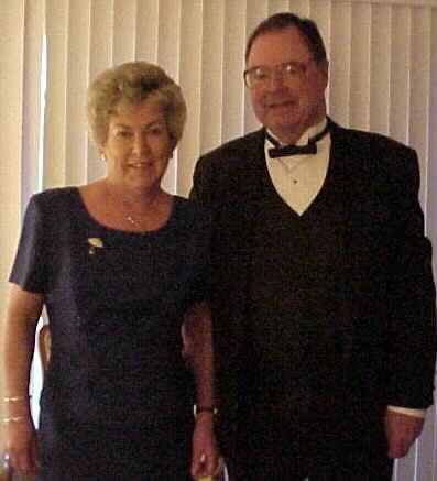 2002.momanddadbishopsdinner.jpg
